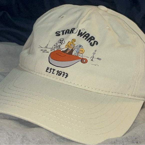 Star Wars Other - Star Wars characters R2-D2 and C-3PO in a stylized, cartoon screen art design ha